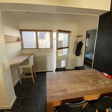 Cosy Beachhouse Within Walking Distance Of The Sea * De Haan